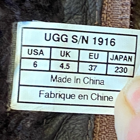 Ugg leather boots size 6 - Picture 12 of 12
